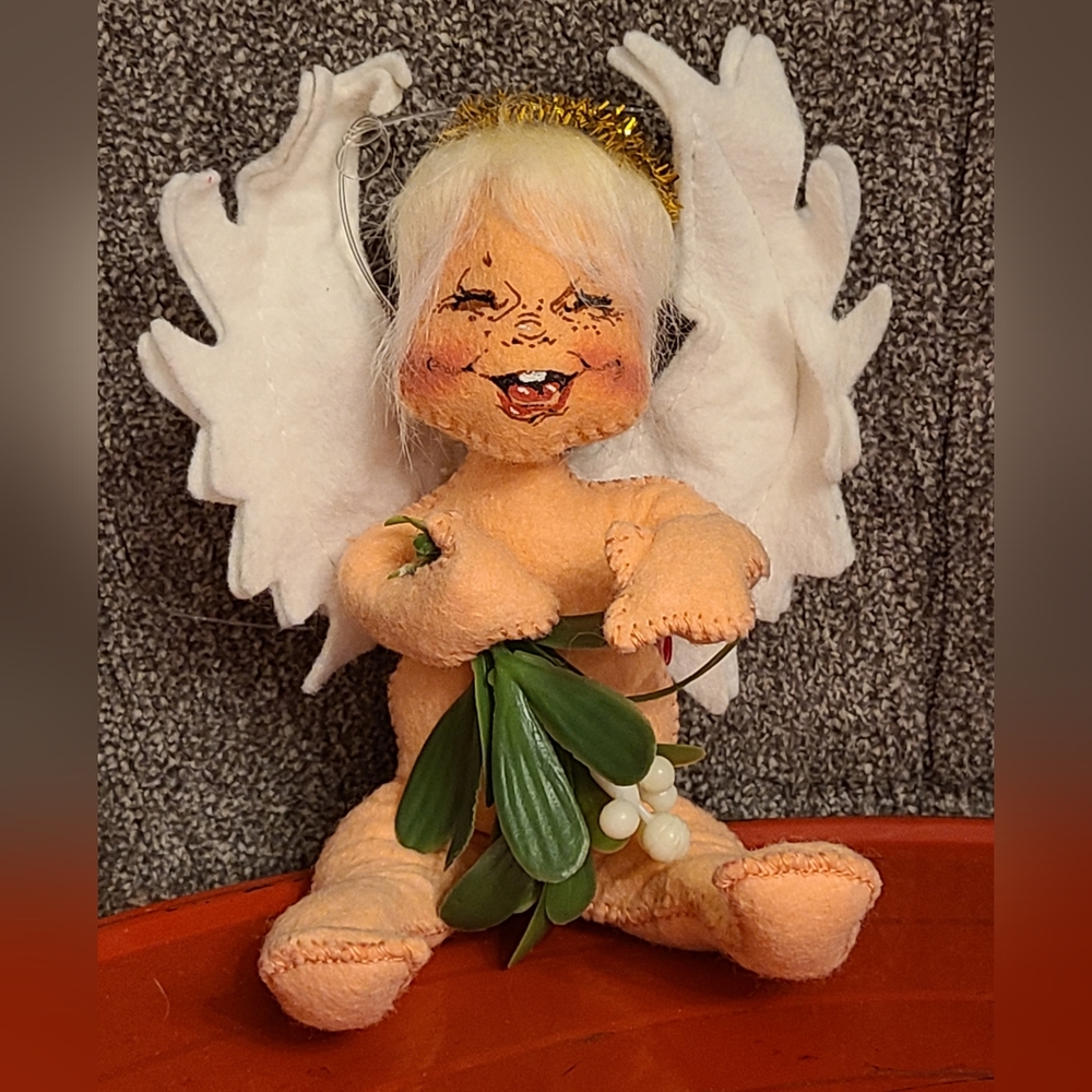 NWT Vintage Annalee 7" Mistletoe Cherub Mobilitee Doll 1992